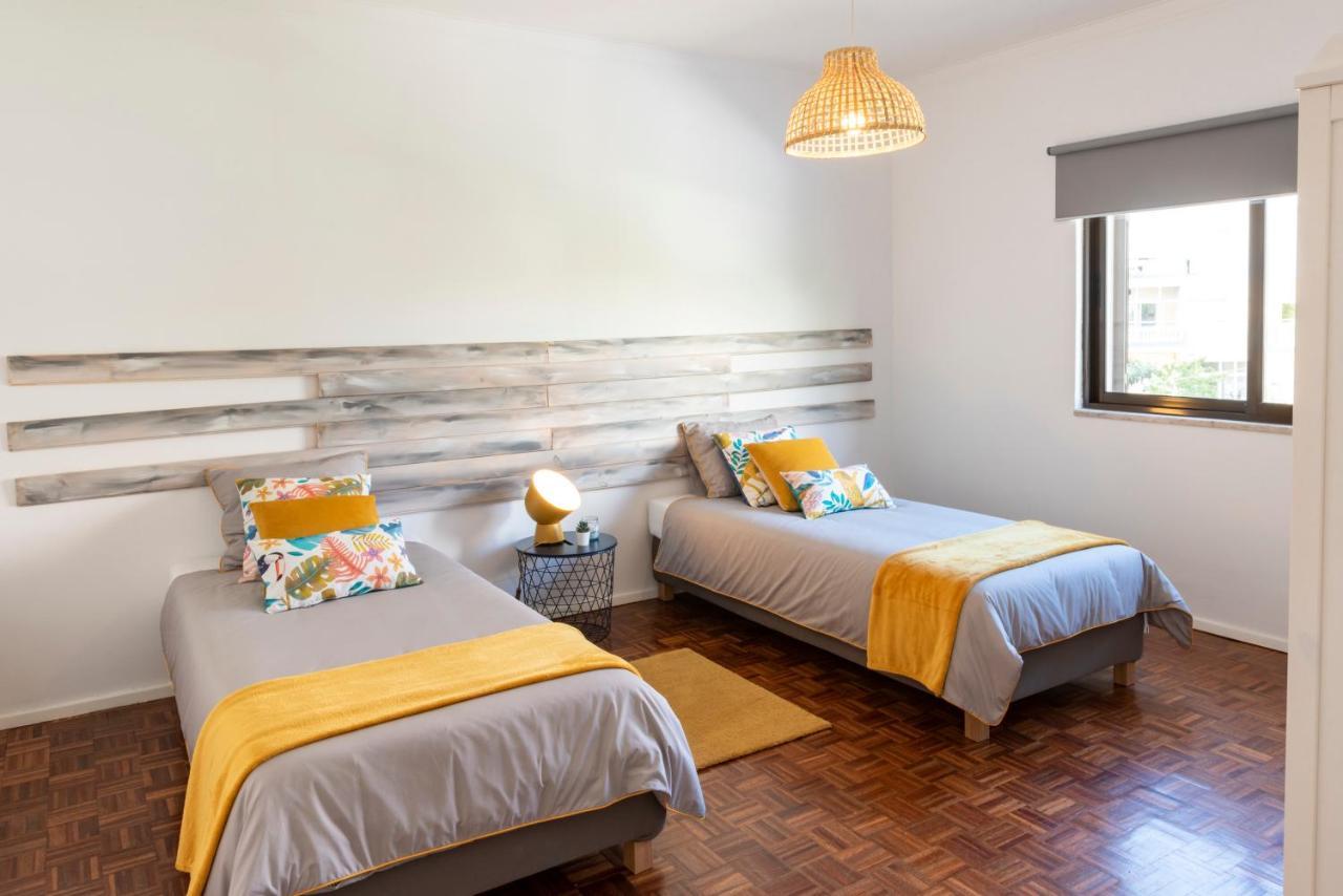 Vita Portucale ! Nook Beach Apartments Costa de Caparica Eksteriør billede